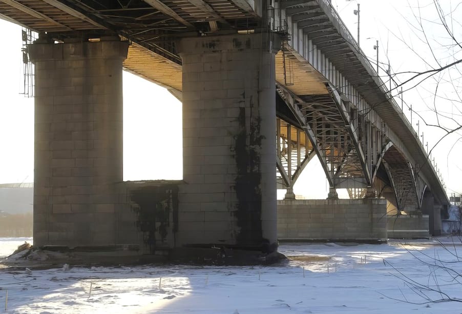 Капитальный ремонт моста им. 60-летия ВЛКСМ через Иртыш в Омске выполнен на 31 %